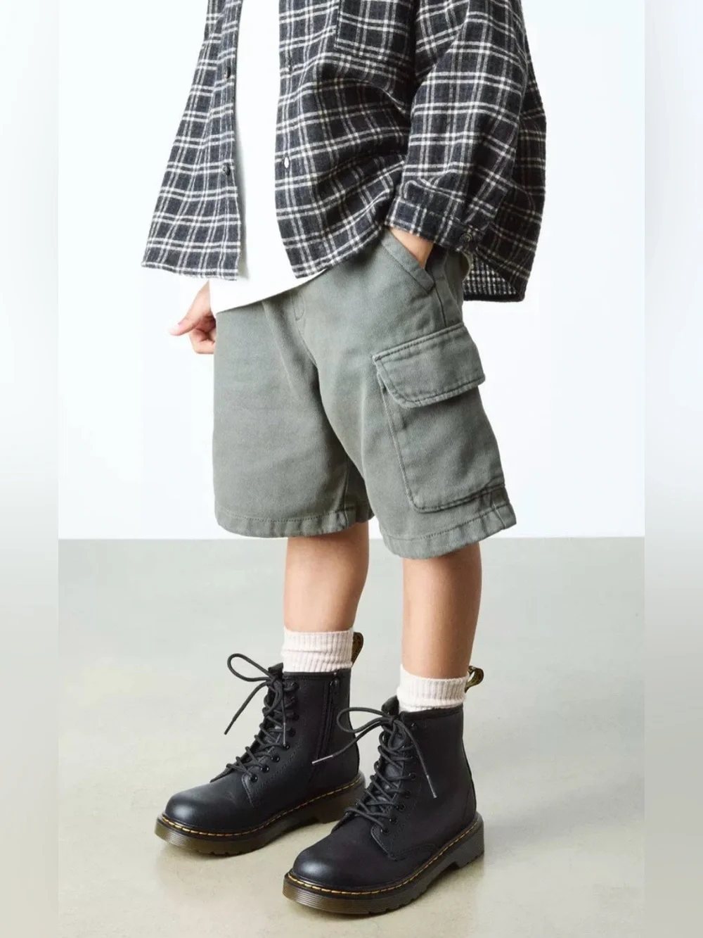 Dr Martens JUNIOR 1460 SOFTY T LEATHER LACE UP BOOTS SZ 4